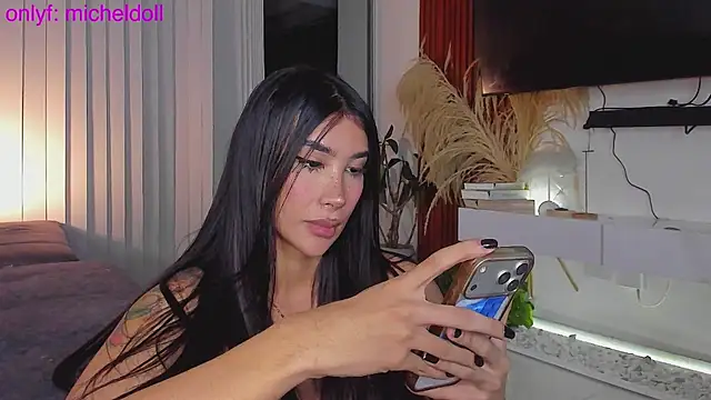 GarciaMilu Live XXX-chat
