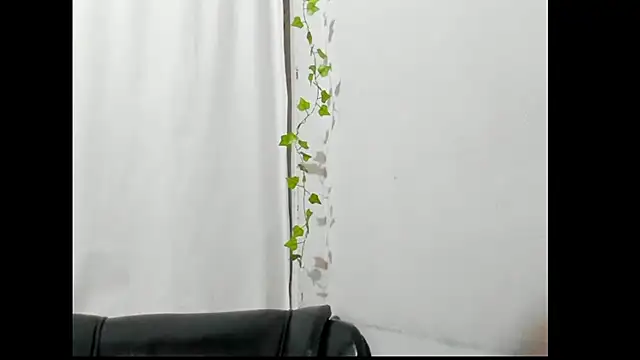Antonella_Gomez22のライブXXXチャット
