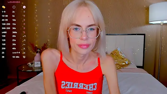 XXX chat uživo modela bellatip