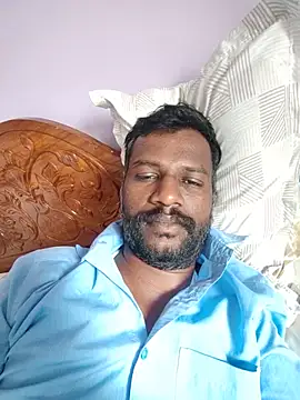 Paramkeerthi লাইভ XXX চ্যাট