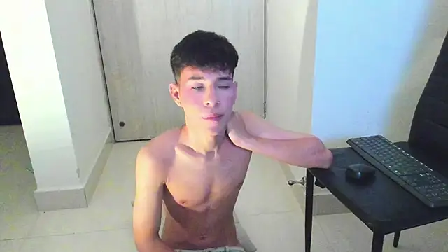 Chat +18 de ash_ka ao vivo
