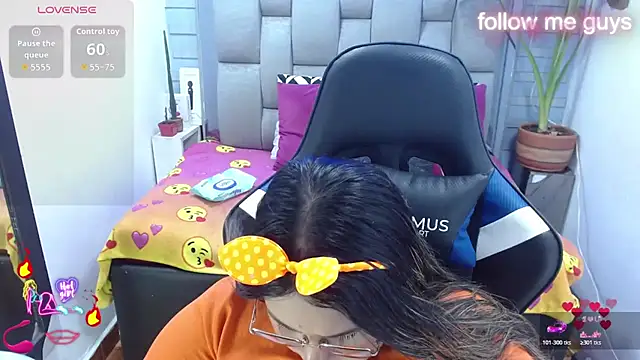 Živý XXX chat evelin_zaens
