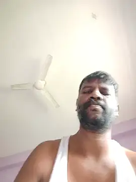 Paramkeerthi 现场XXX聊天