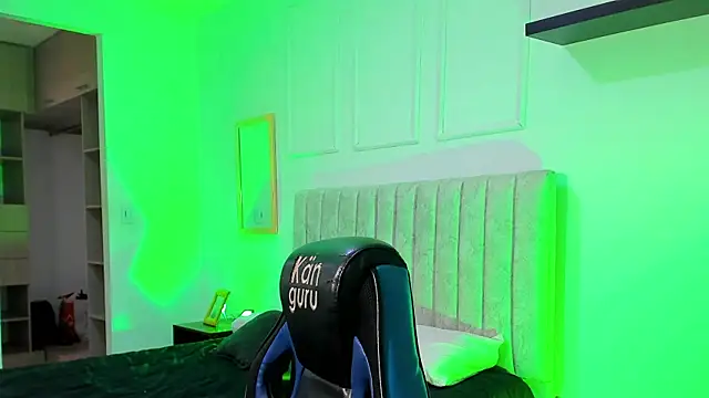allison_mc's Live XXX Chat