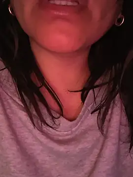 Kasandra02 Adlı Modelin Canlı XXX Sohbeti