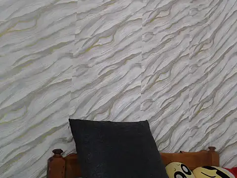 SpicyMackenzie22 XXX чат на живо