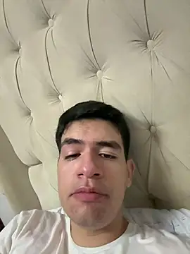 FernanHot69's Webcam Show