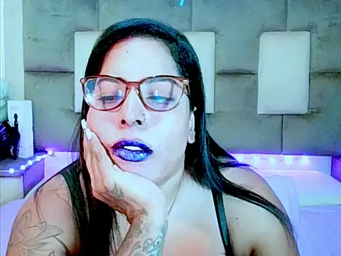 Czat XXX na żywo – indiantopaz694u