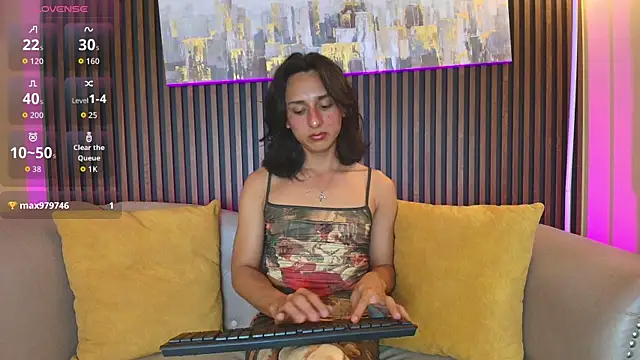 Elisasue's Webcam Show