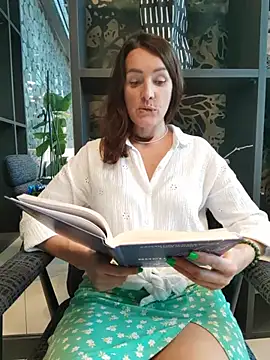 EvaXOAirn Live XXX chat