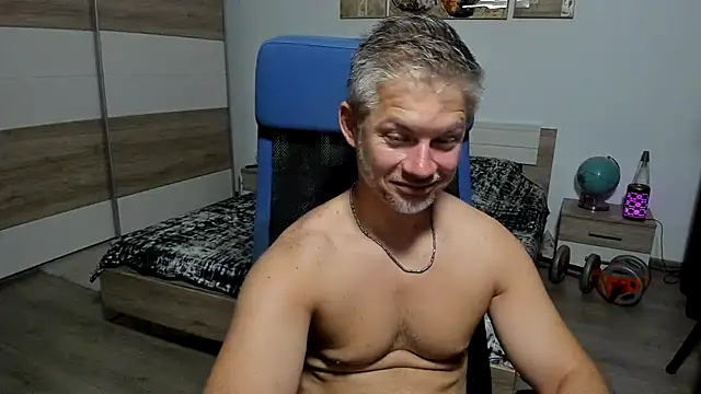 Chatroom XXX en direct de RobbyShawz