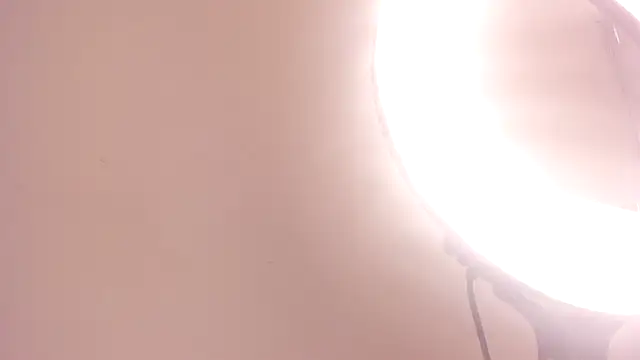 Hannahx__ XXX чат на живо