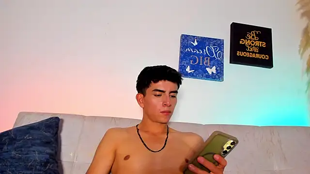 Онлайн чат XXX Vincent_Kane
