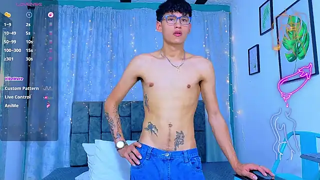 NicolasTorrez Live XXX Chat