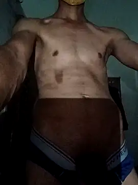 XXX chat uživo modela BlackkCrab