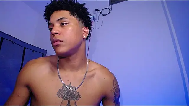Онлайн чат XXX LatinEvanoBBC