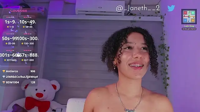 Lovely_JanethのライブXXXチャット