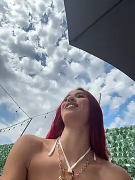VixenRosse Adlı Modelin Canlı XXX Sohbeti