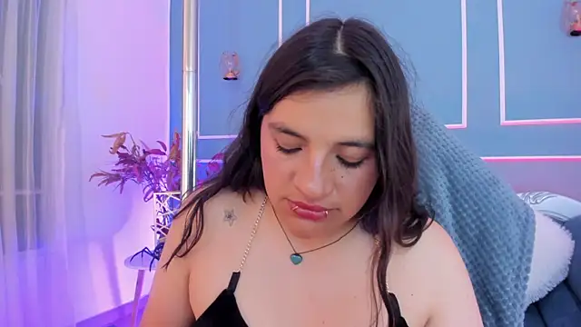 TaraTaylorr XXX чат на живо