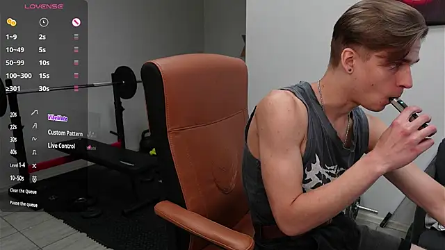 David_Heath Live XXX-chat