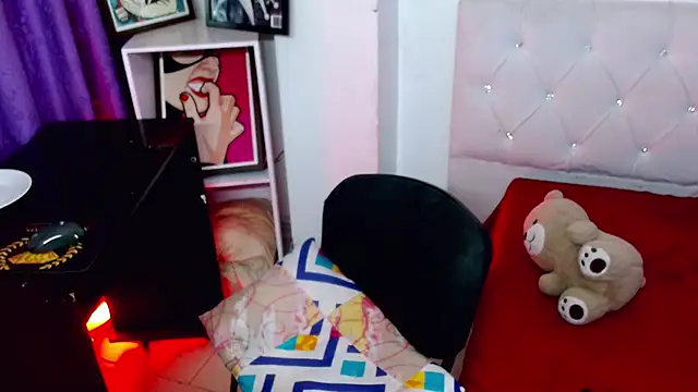 Angel_foxc13 XXX чат на живо