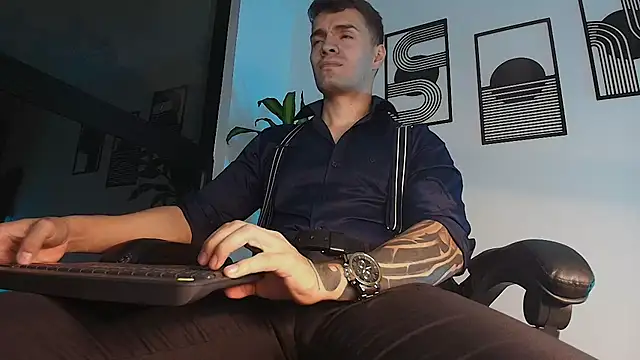 Вебкам-шоу ALPHA_DOMINUS_