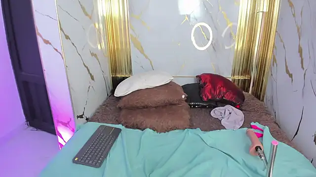 XXX chat uživo modela dianamilf
