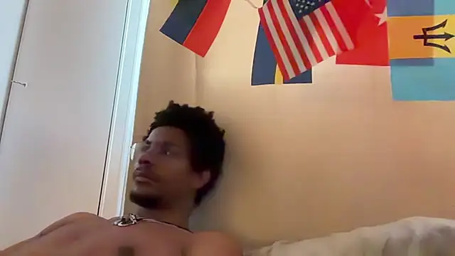 Živý XXX chat HoleBreeder