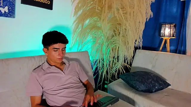 Vincent_Kane Live XXX-Chat