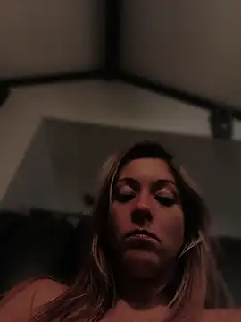 missbellastar webkamerás műsora