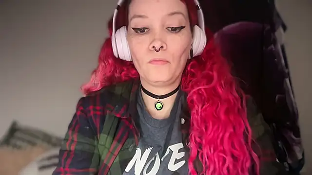 Chat +18 de FRRANNKIE ao vivo