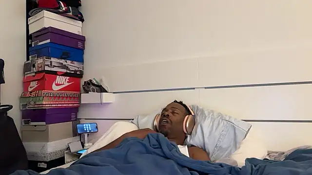theblacklordmaster Adlı Modelin Canlı XXX Sohbeti
