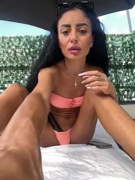 FeetVibe XXX чат на живо