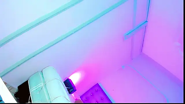 XXX chat uživo modela malahya_