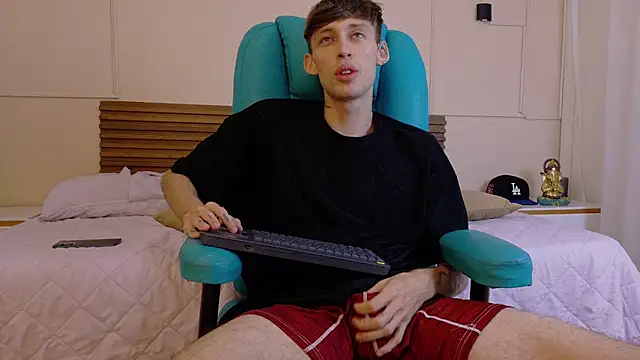 Max_saenz Шоу с уебкамера