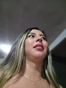 Chat +18 de CelesteBlaze_ ao vivo