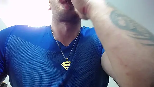Czat XXX na żywo – MasterAj69_