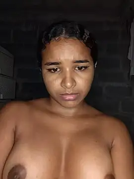 Madeleik Pertunjukan Webcam