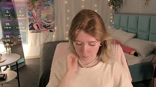 Elira_VaneのライブXXXチャット