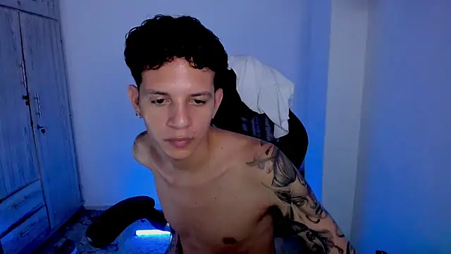 tylerrnova webkamerás műsora