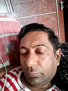 צ'אט XXX בשידור חי של Anyone_143