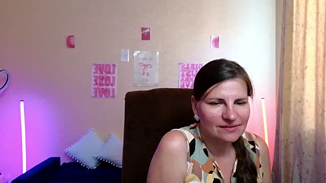 Mirabelle_Velvet – Live XXX-chat
