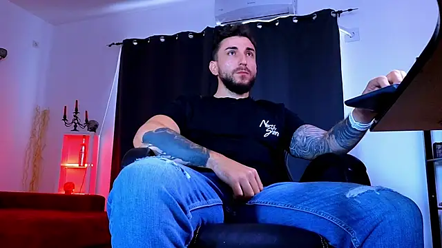 Chat XXX Live MightyAaron66