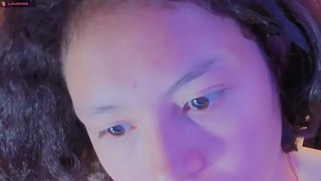karim_v_v's Live XXX Chat