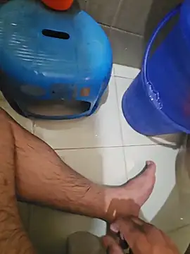 DancingCylinder: διαδικτυακό σόου στην κάμερα