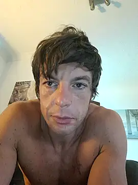 Nick-Ox Adlı Modelin Canlı XXX Sohbeti