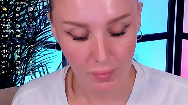 LianaFord Chat XXX live