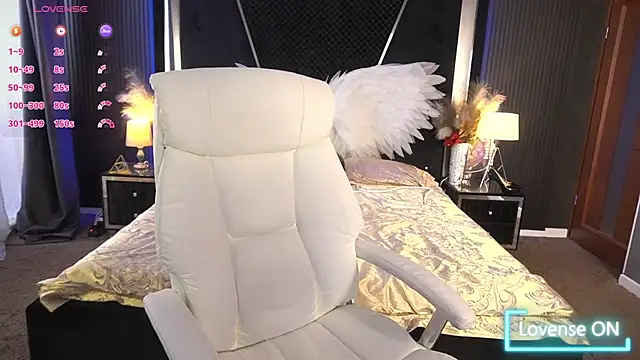 MiaRedFox Chat XXX in diretta