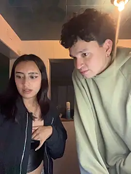 hotlatinocouple__: διαδικτυακό σόου στην κάμερα