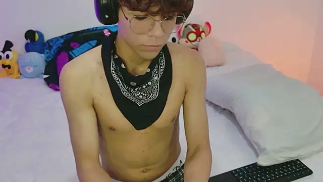 Chat +18 de Samy_Twink ao vivo